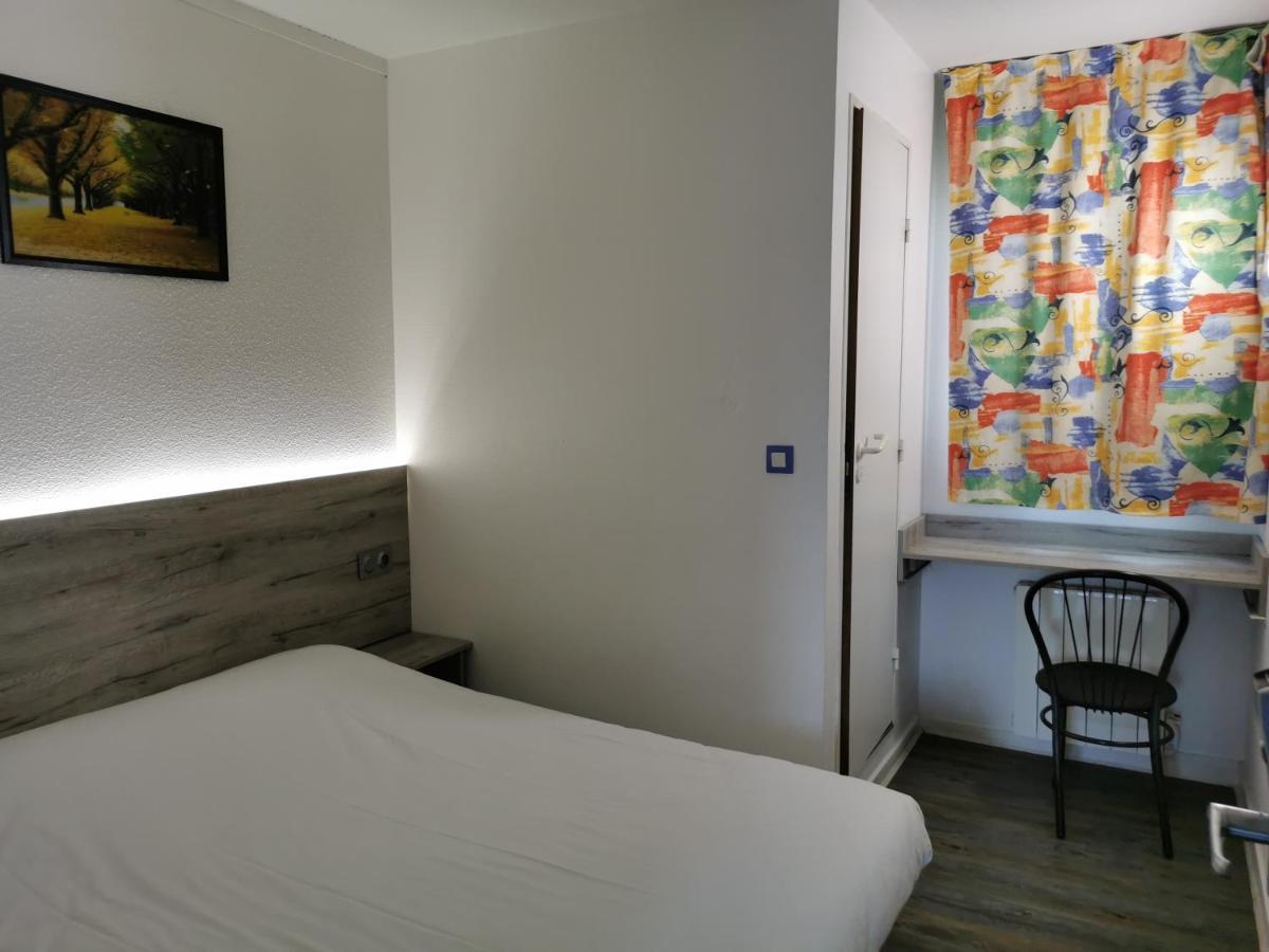 Alpha Hotel Bouafle Екстер'єр фото